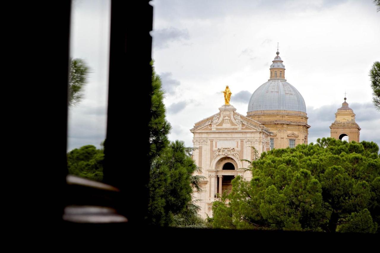 Hotel Donnini Assisi Exterior foto